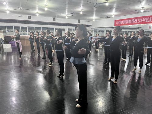 春寒料峭暖意尋 潯城室內休閑熱